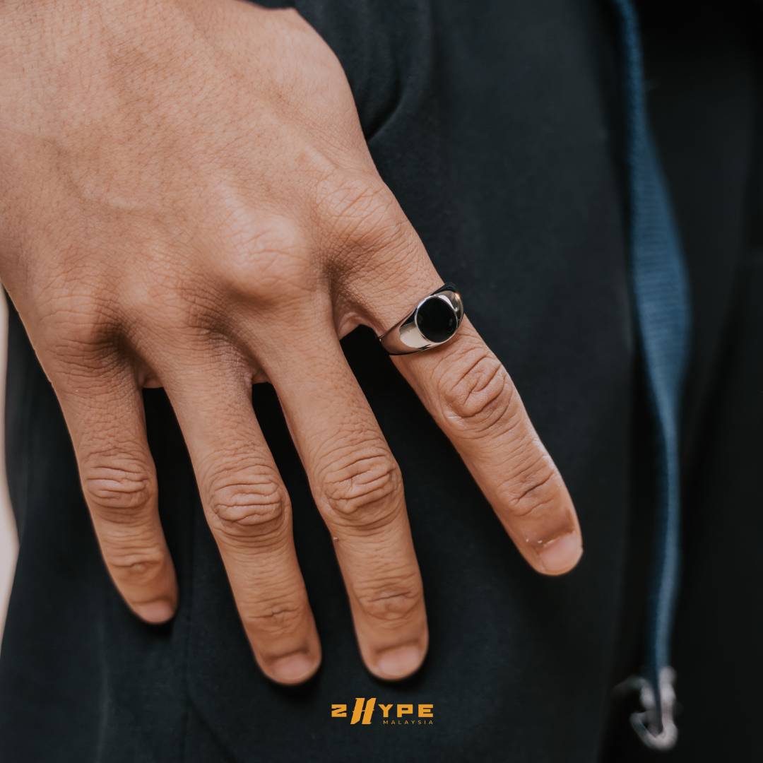 Onyx Stone Ring (Silver)
