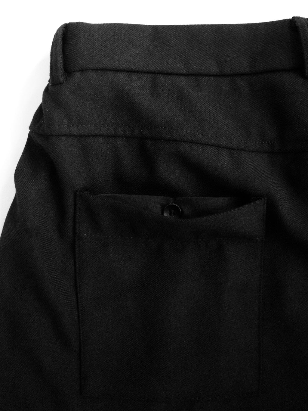 Structured Pleated Shorts - Black