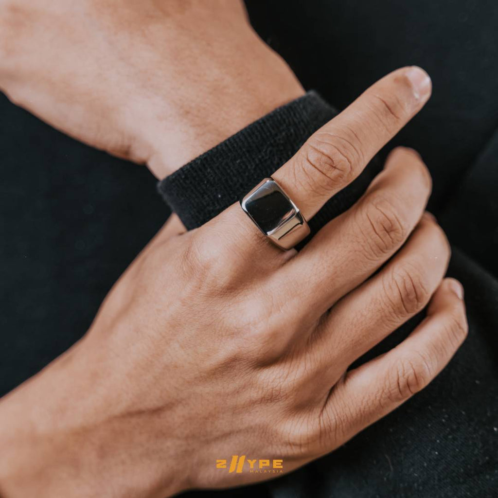 Plain Signet Ring (Silver)
