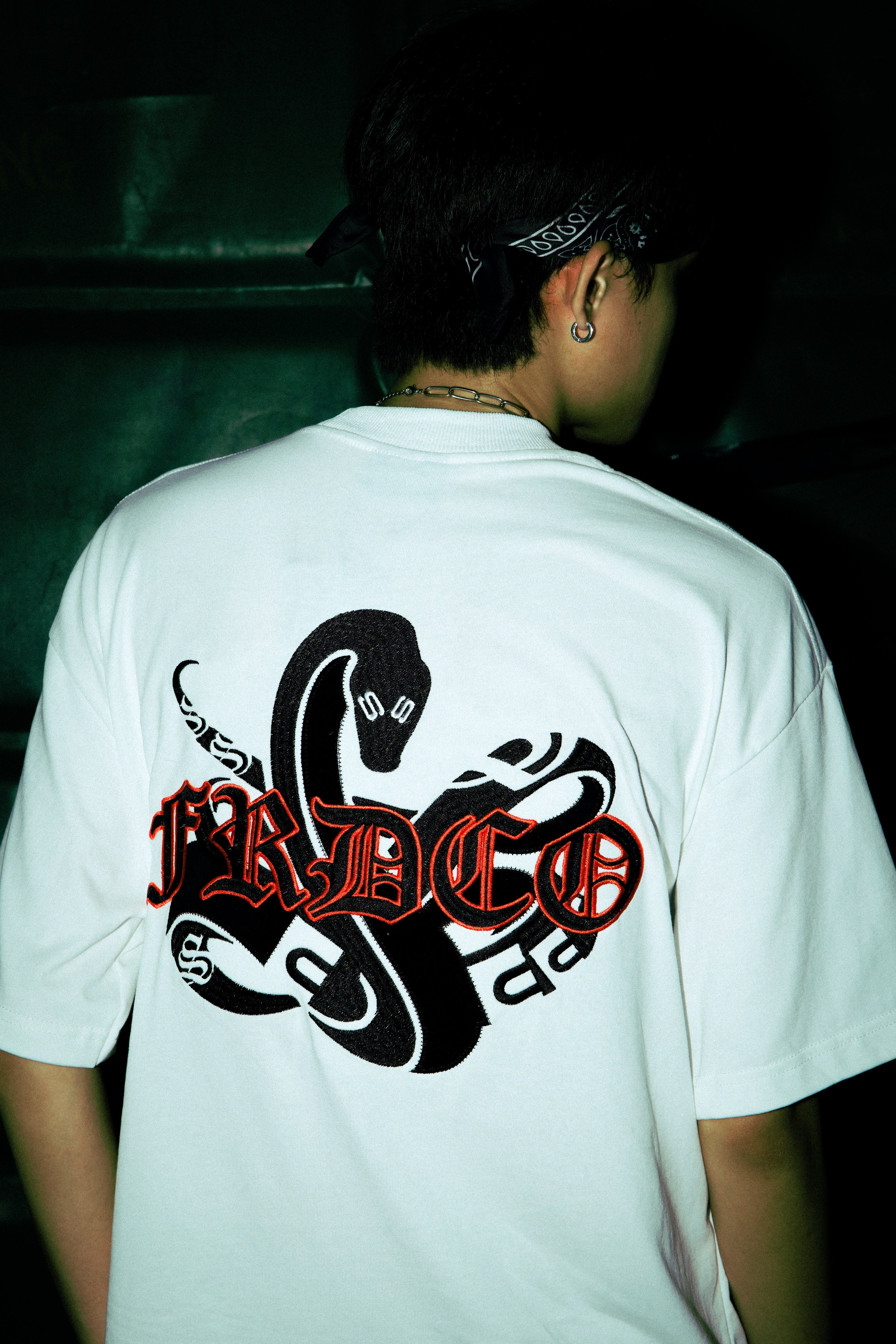 Triple S : Embroidery Snake Tee White
