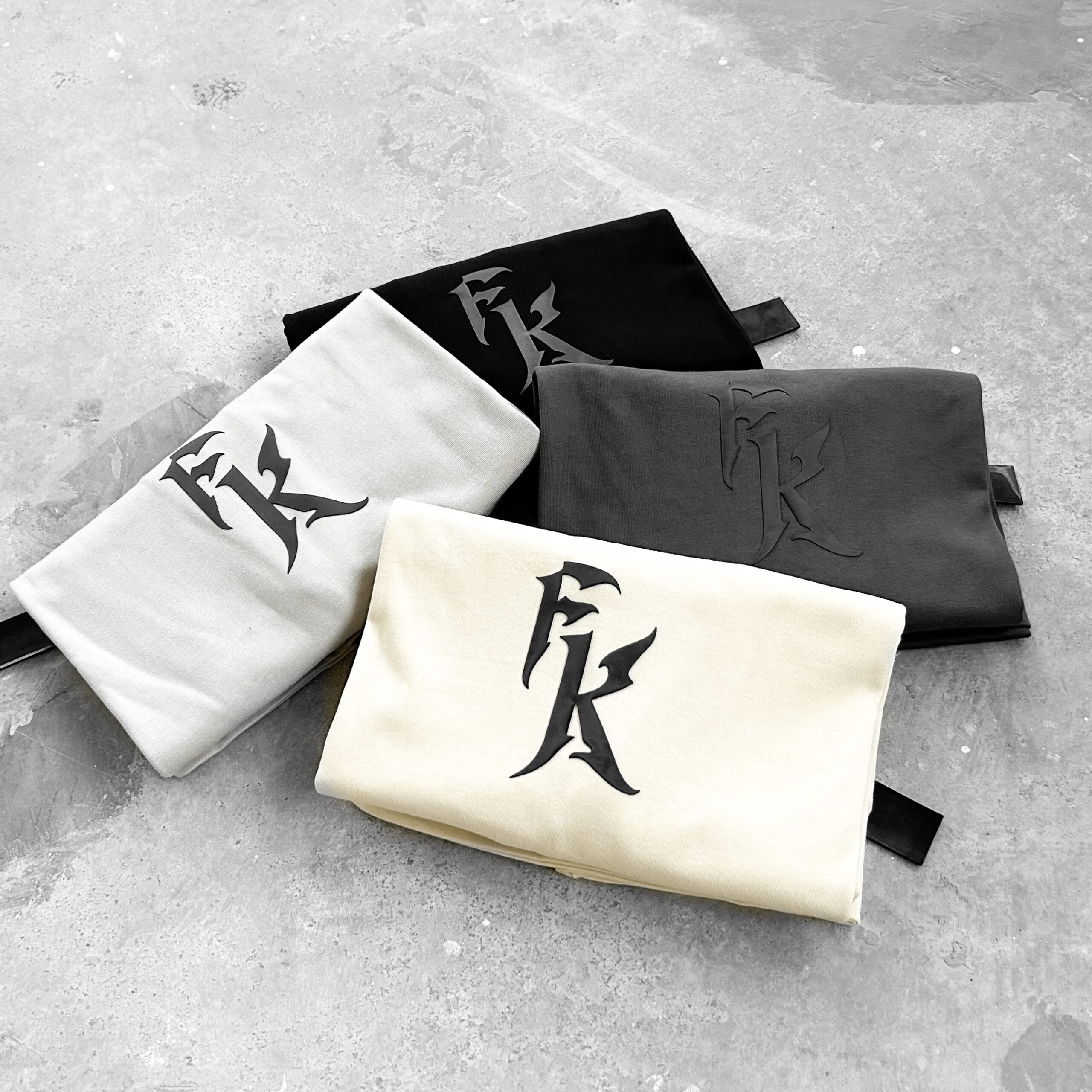 S23 Signature Logo Tee Black