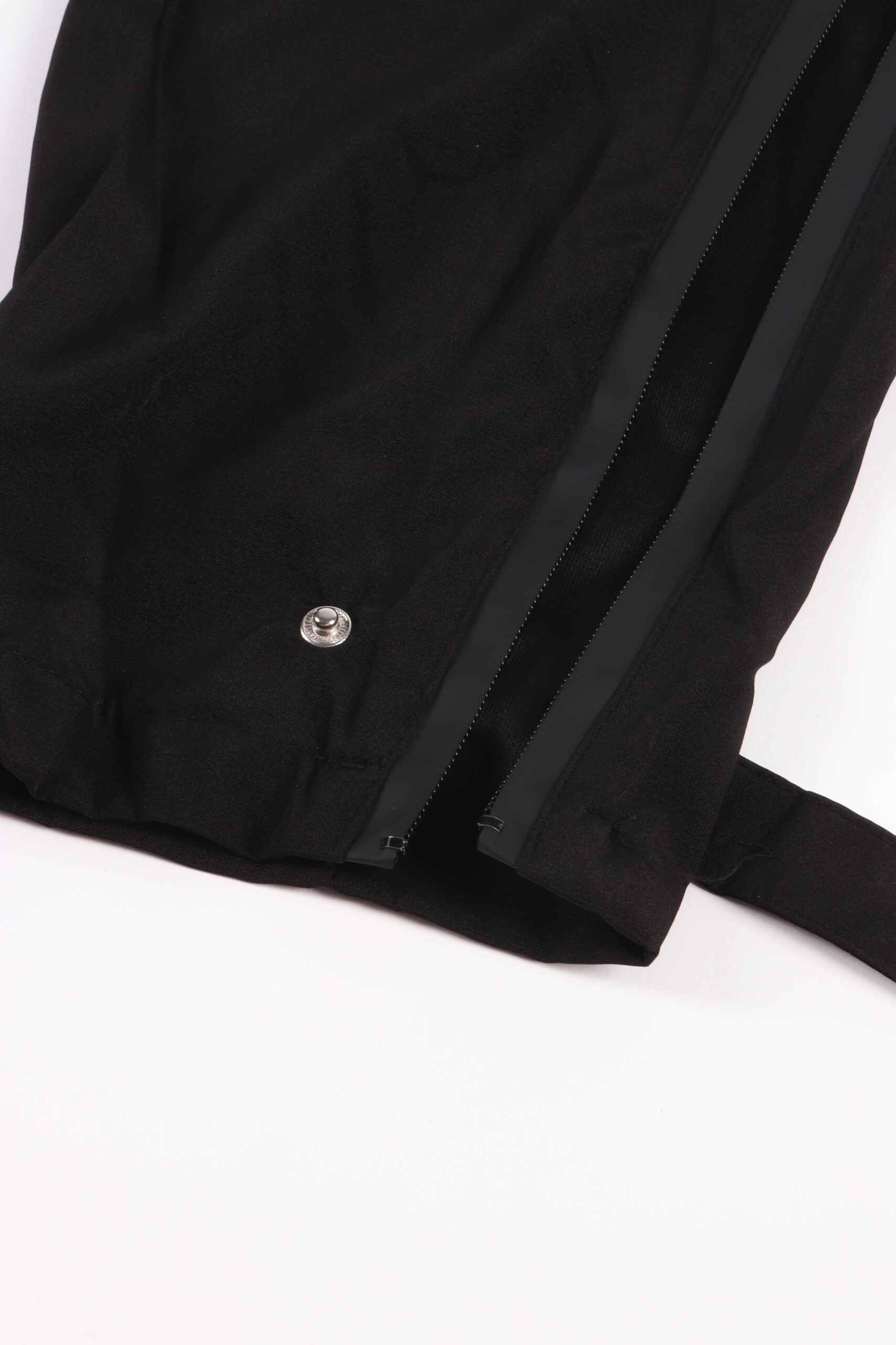 Energy of Future Cargo Pants Black