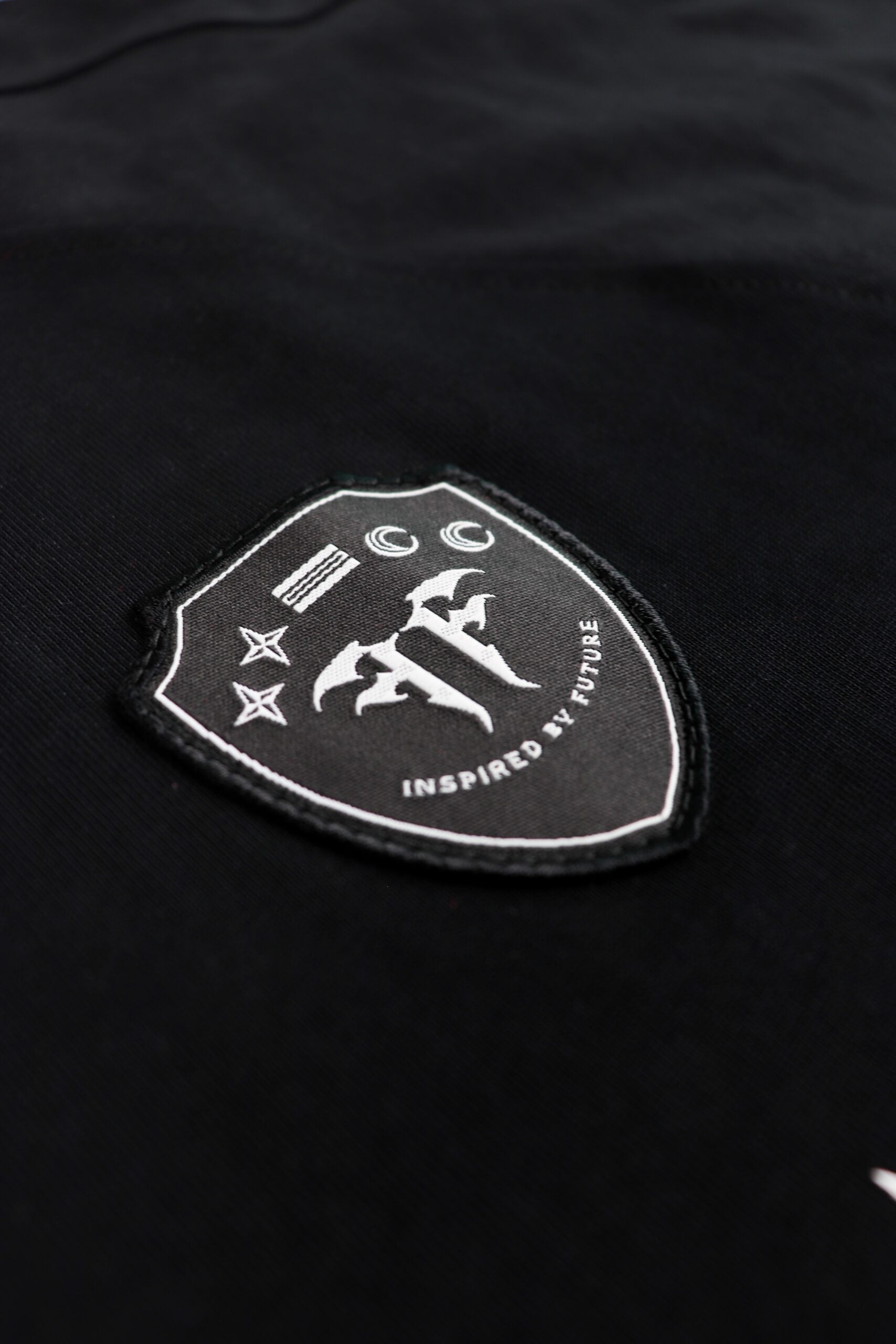 Trap ERA Badges Logo Tee Black