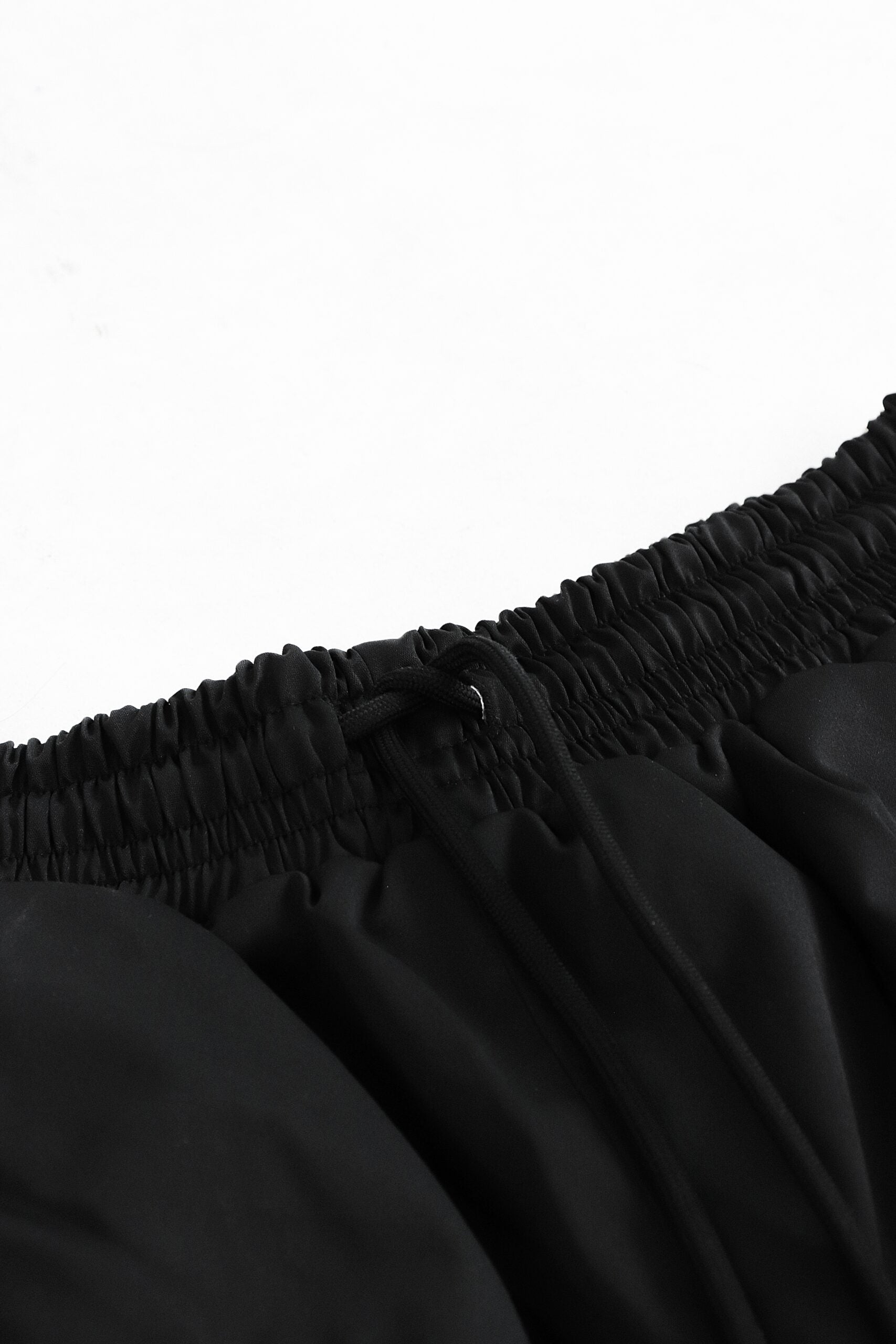 Essential Logo Shorts Black
