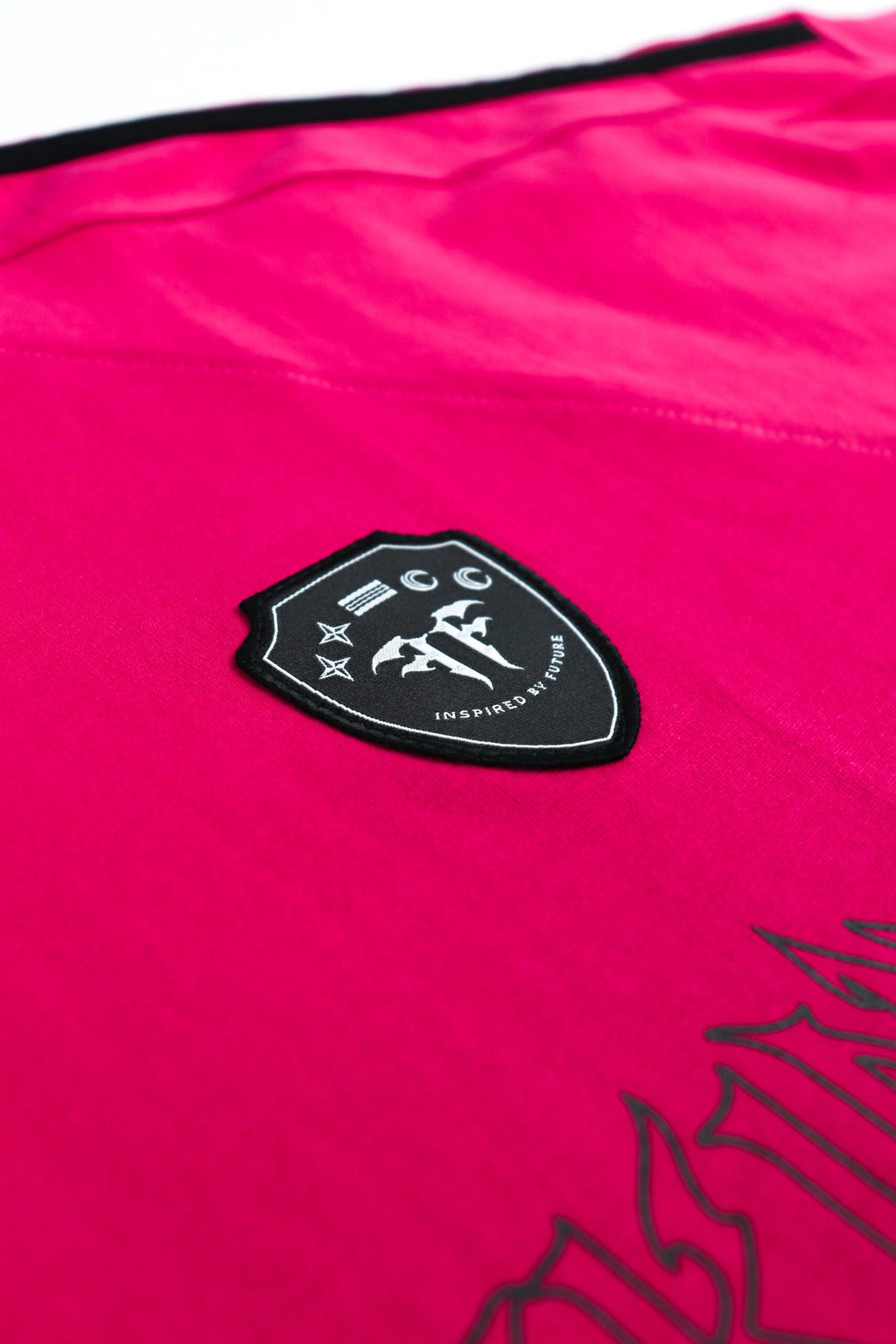 Trap ERA Badges Logo Tee Magenta