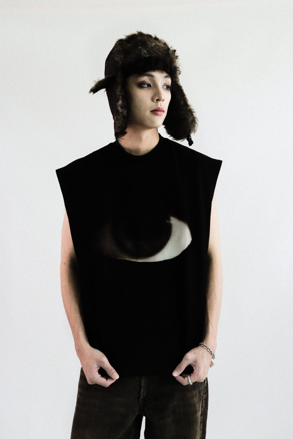 Utopia Third Eyes Non Sleeve Tee Black