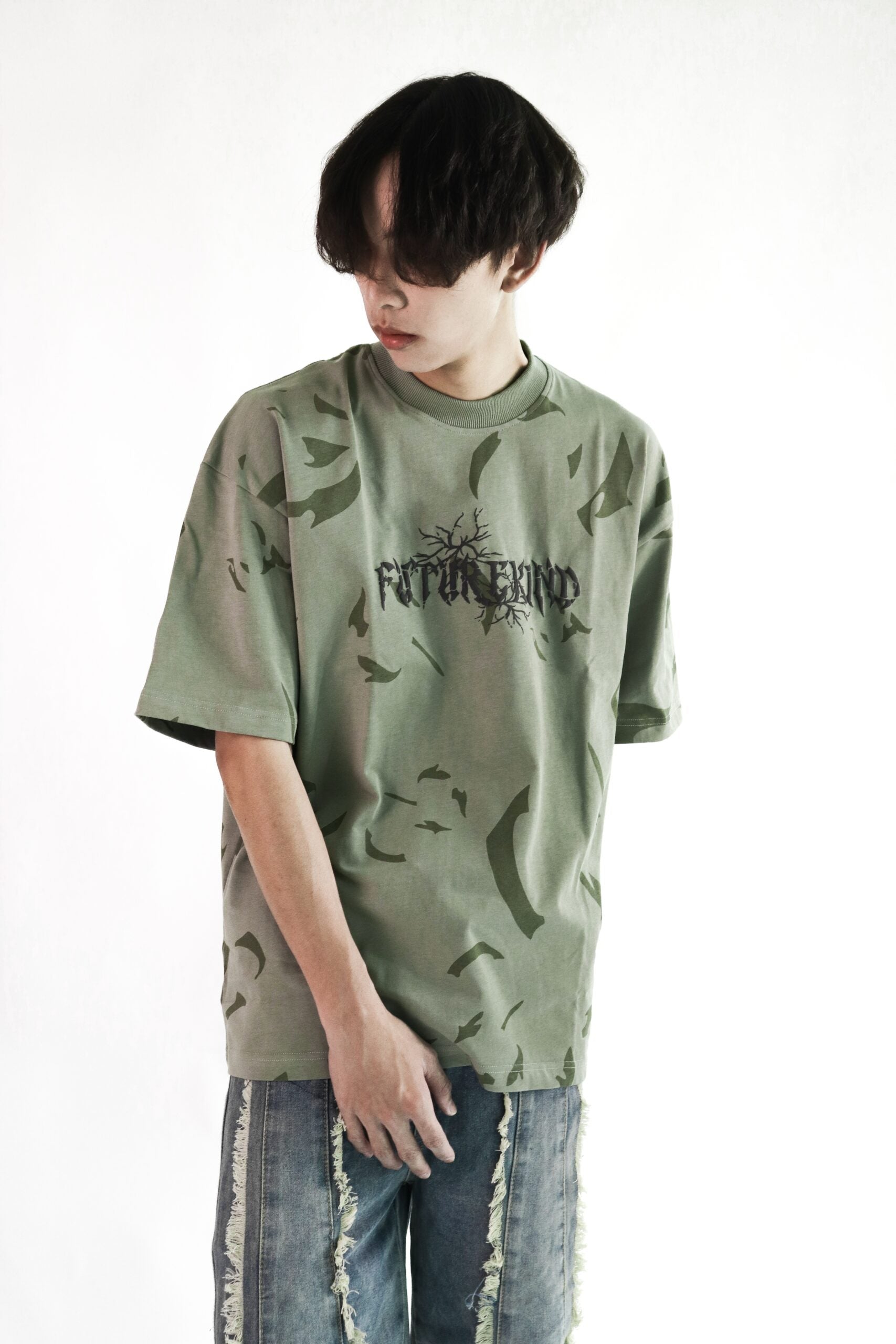 Time Crack Essential Tee Green
