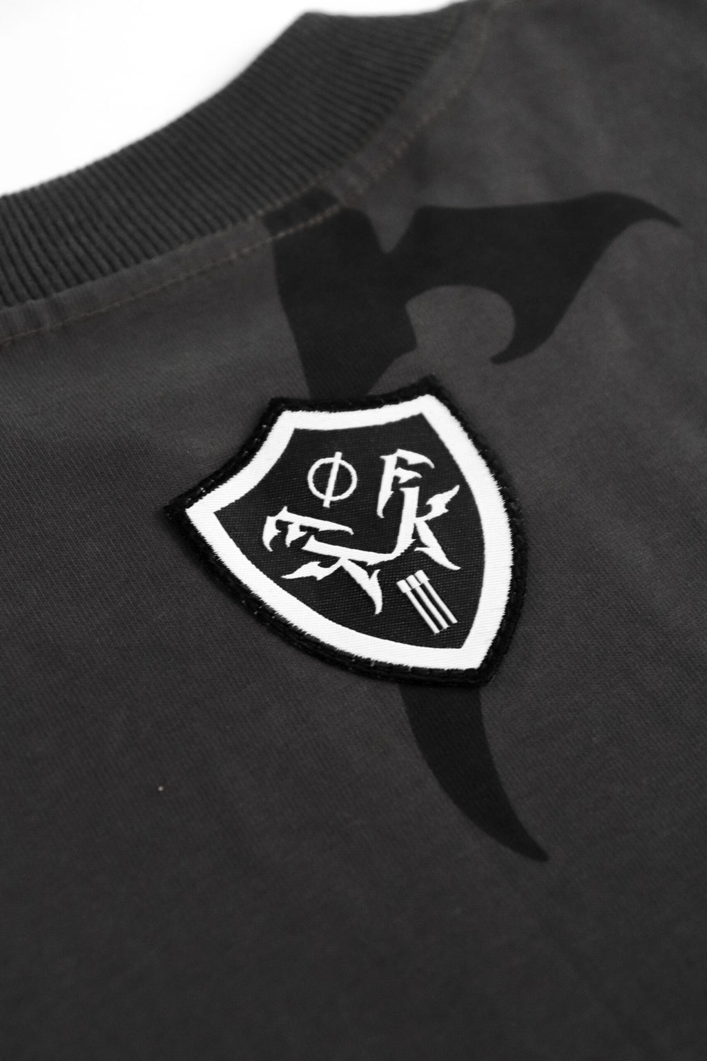 Time Crack Essential Tee Grey