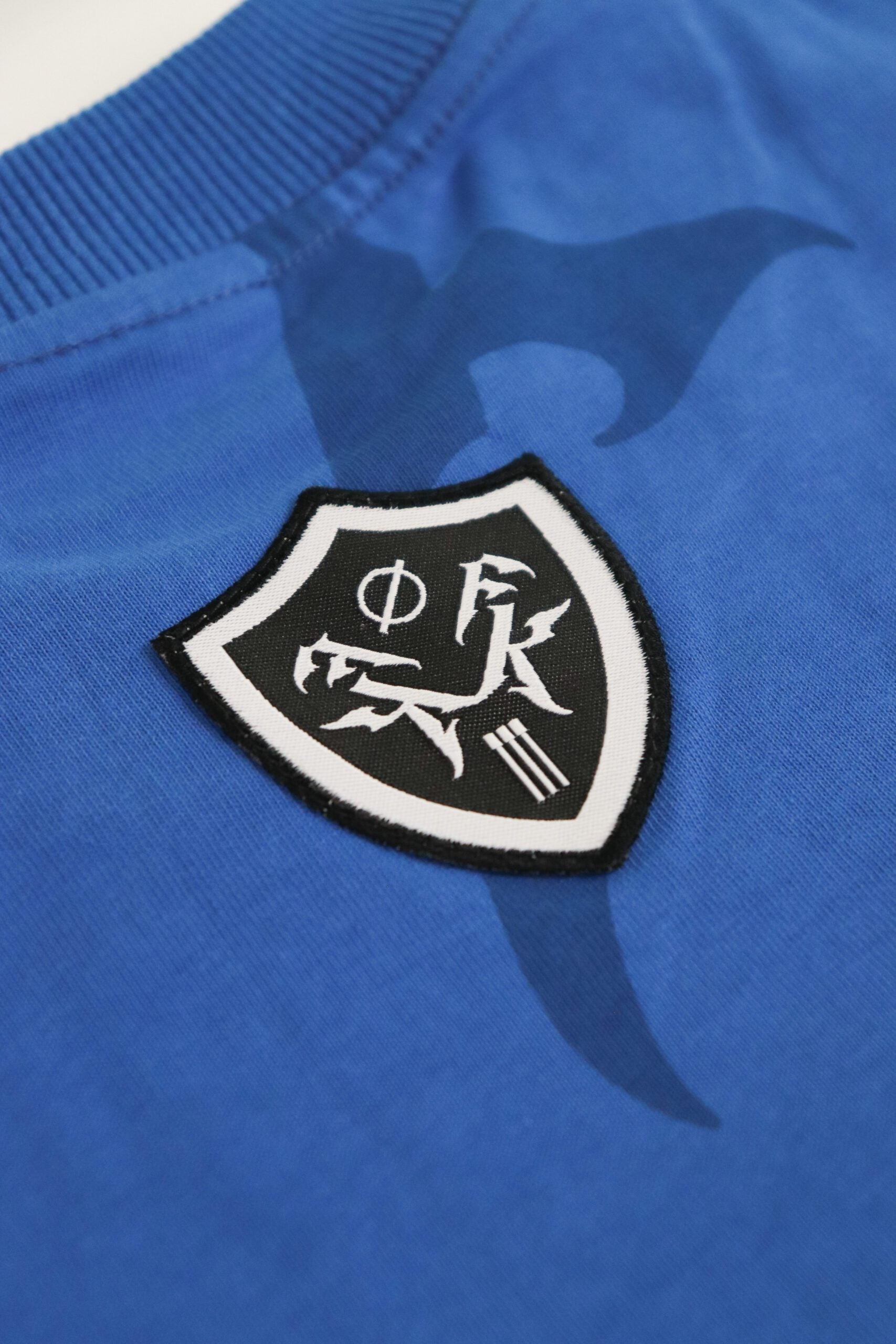 Time Crack Essential Tee Blue