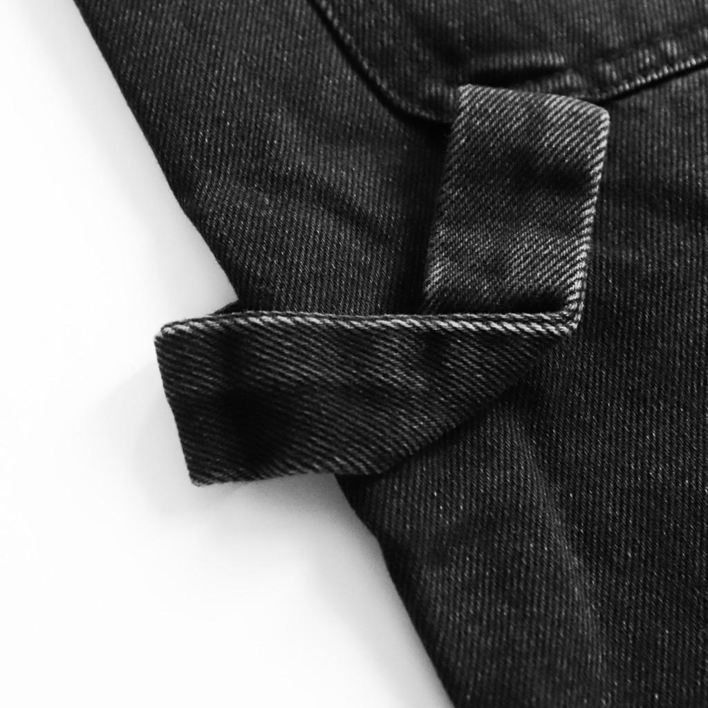 Essential Logo Jorts Black