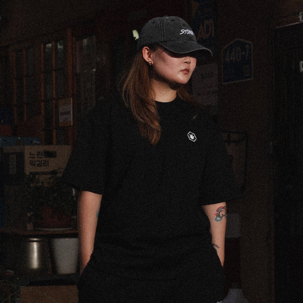 Stoned&Co Basic : Hexagon Patch Tee Black