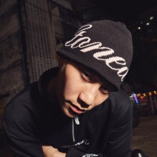 Stoned&Co ATC : Cursive Beanie Black Pink