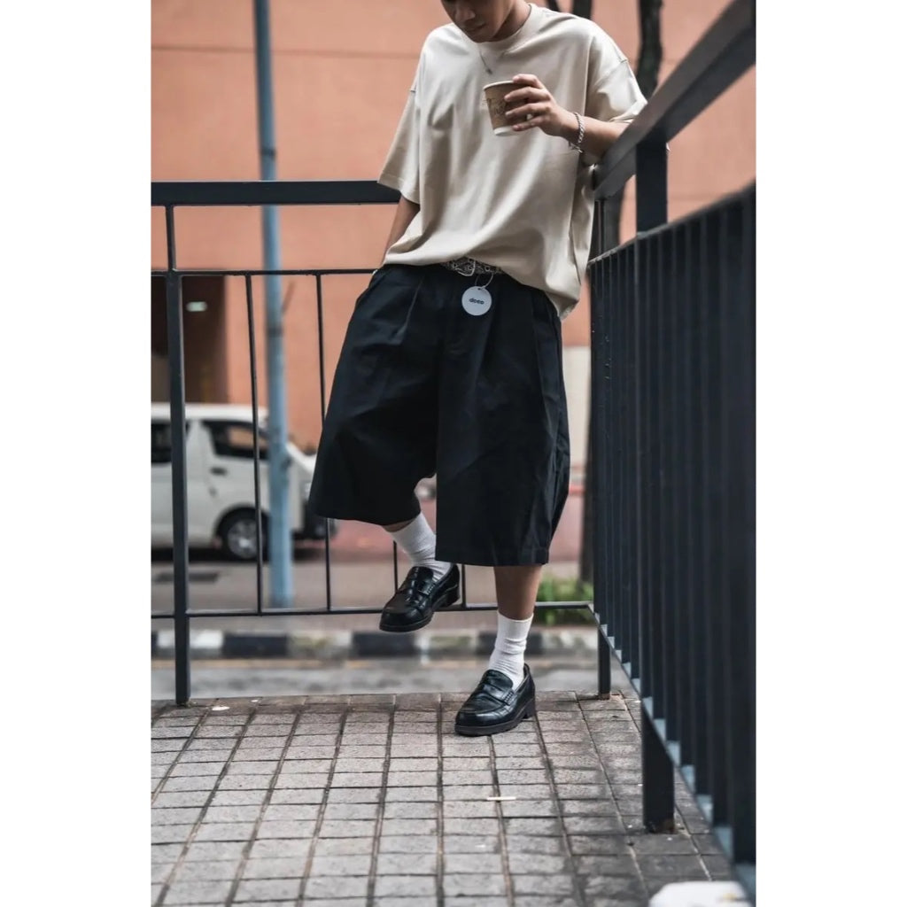 DCCO : Pleated Baggy Jorts Black
