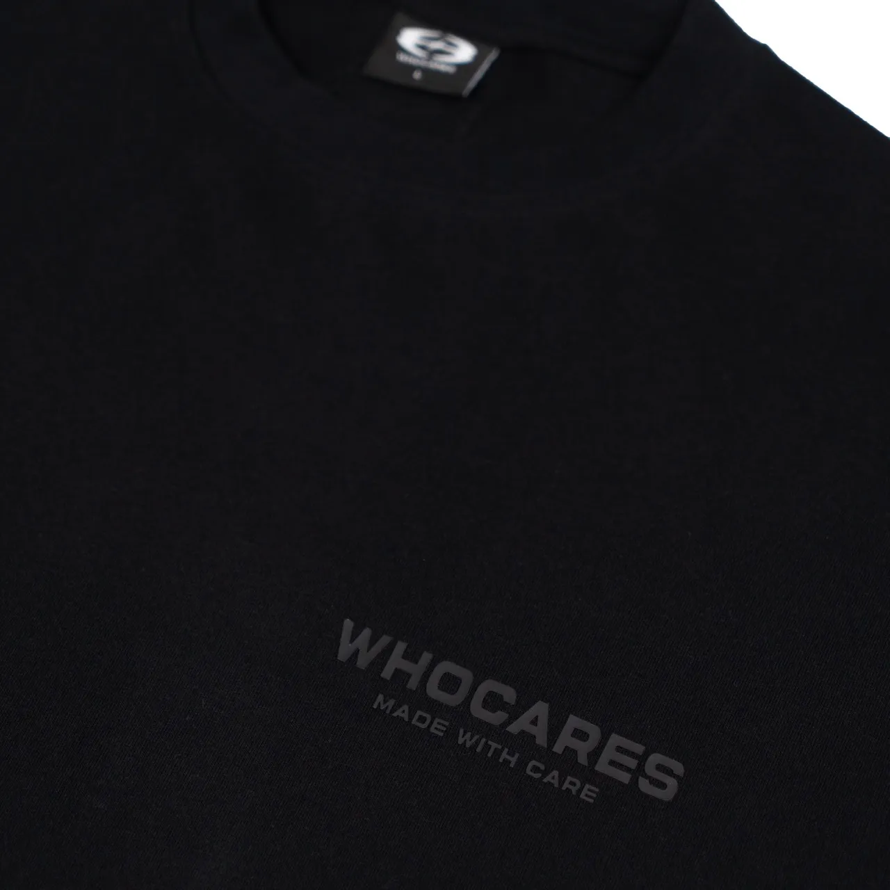 Essential Logo Tee Black