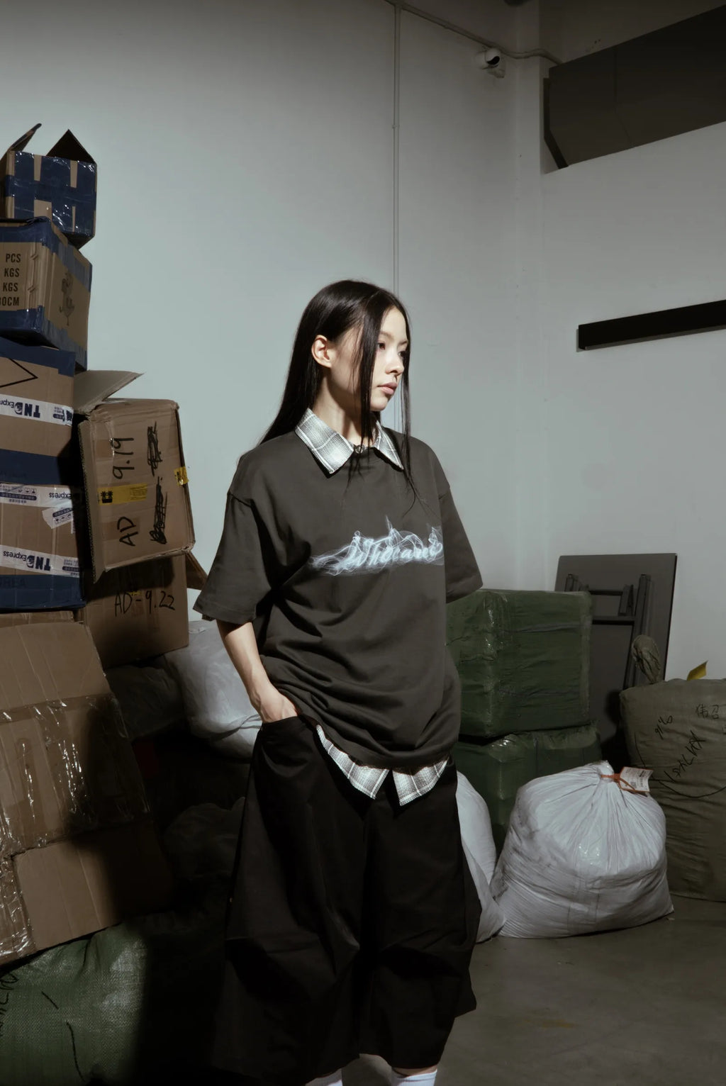 Smoke Logo Tee Off Black