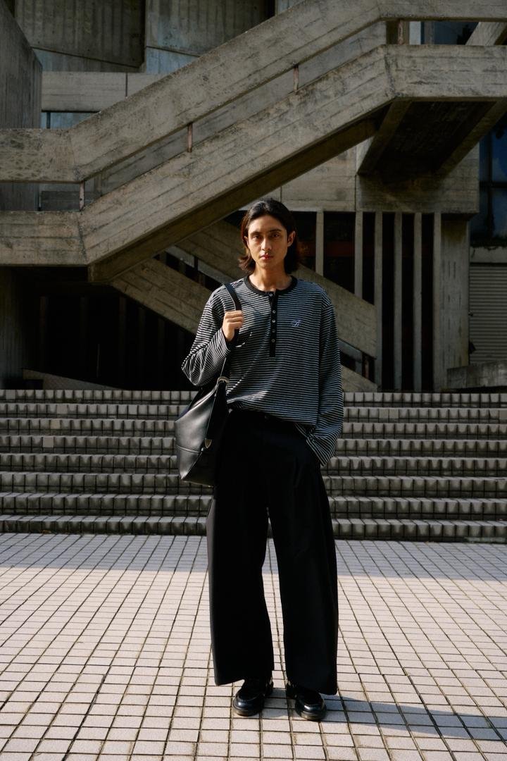 Arus Curve Pleated Pants