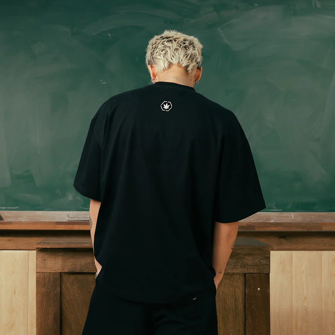 Originals V2 : Black White Tee