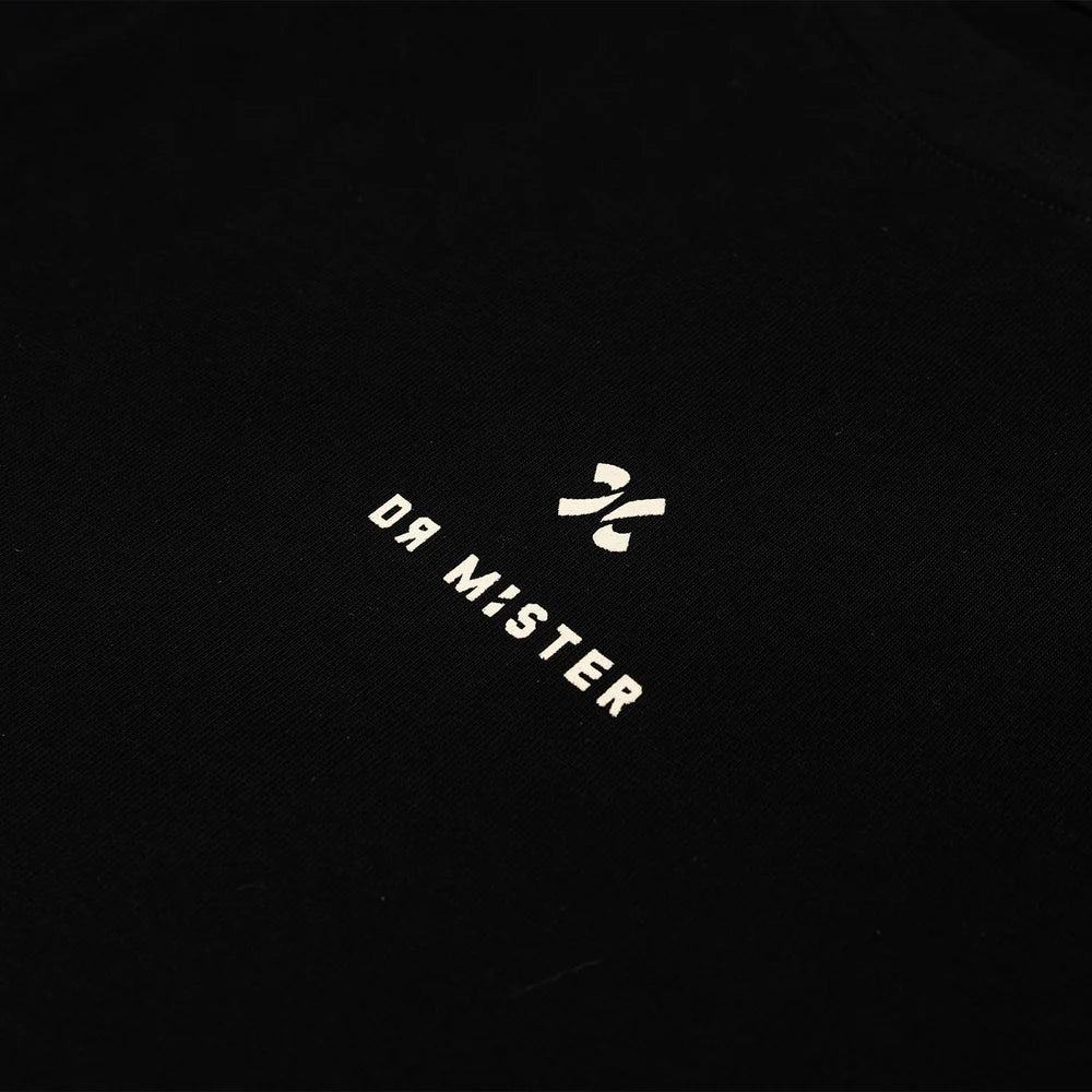 The Core Broad Tee (Present) – Black