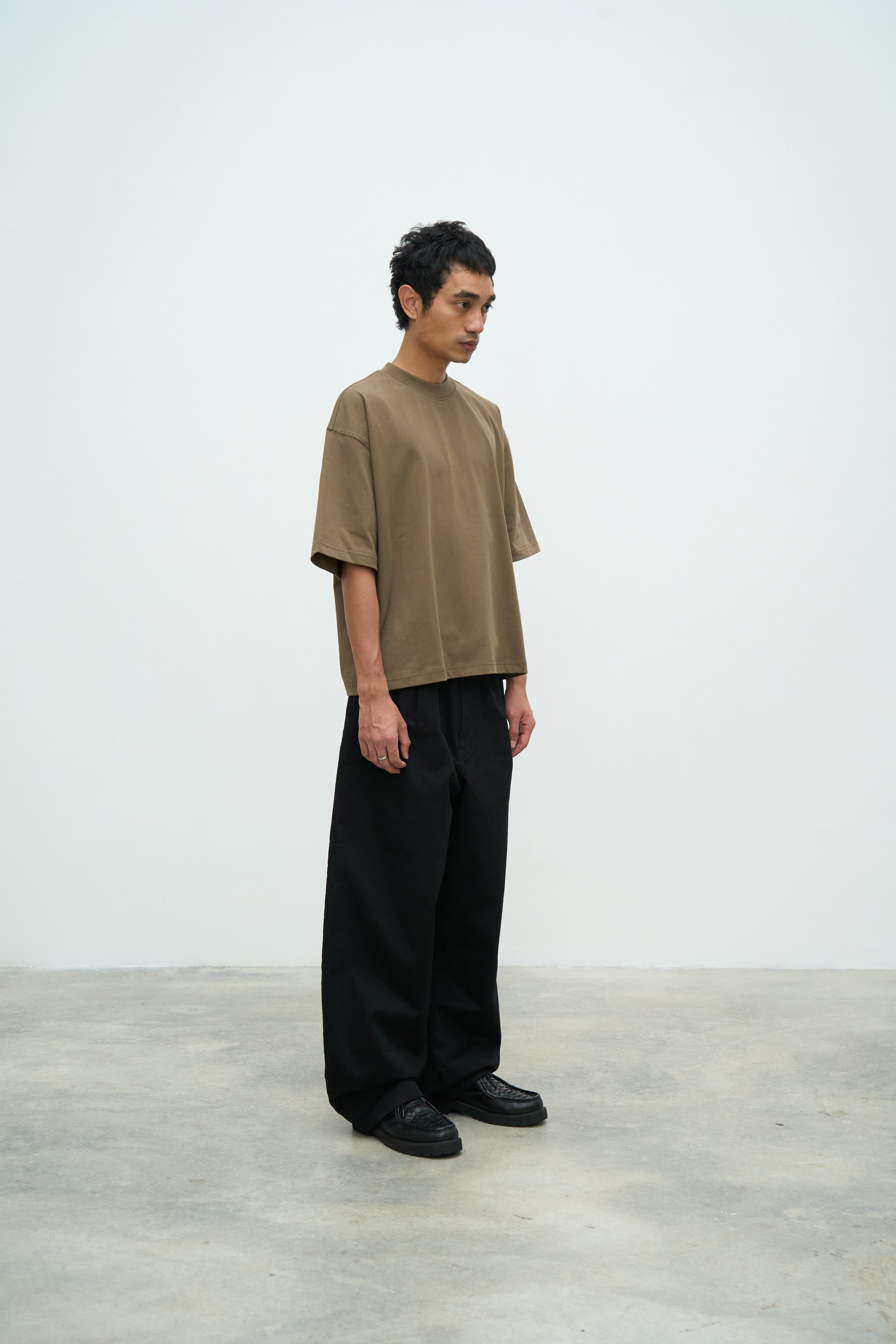 Essential Crop Tee - Brown