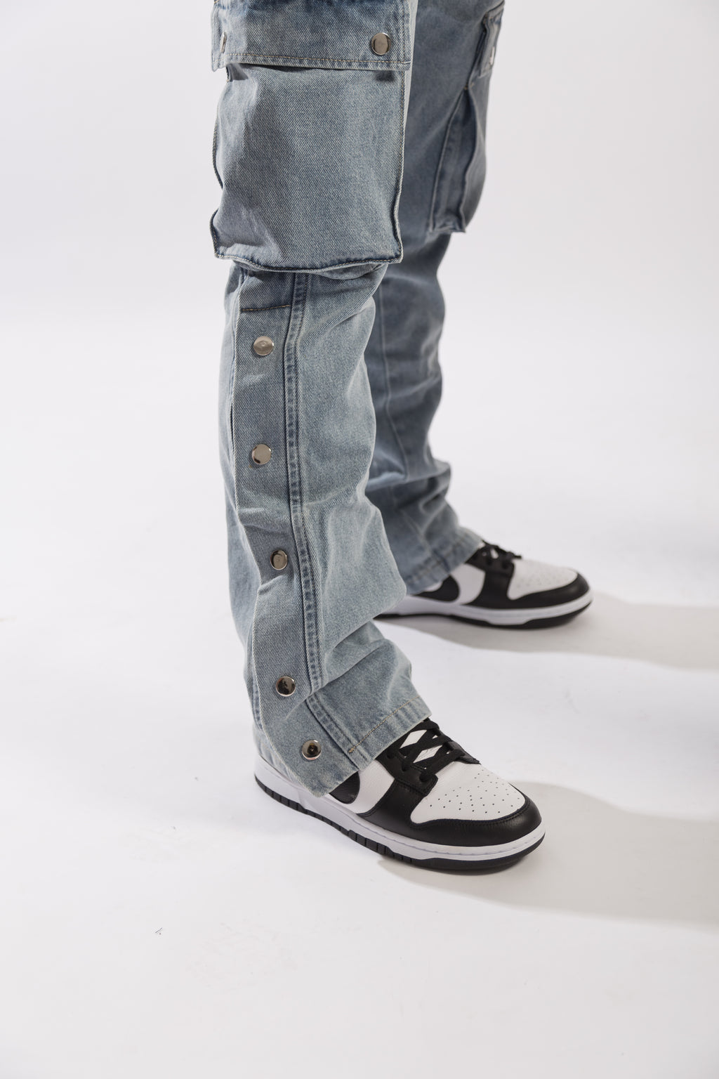 Buckle Flare Cargo Jeans (Blue)