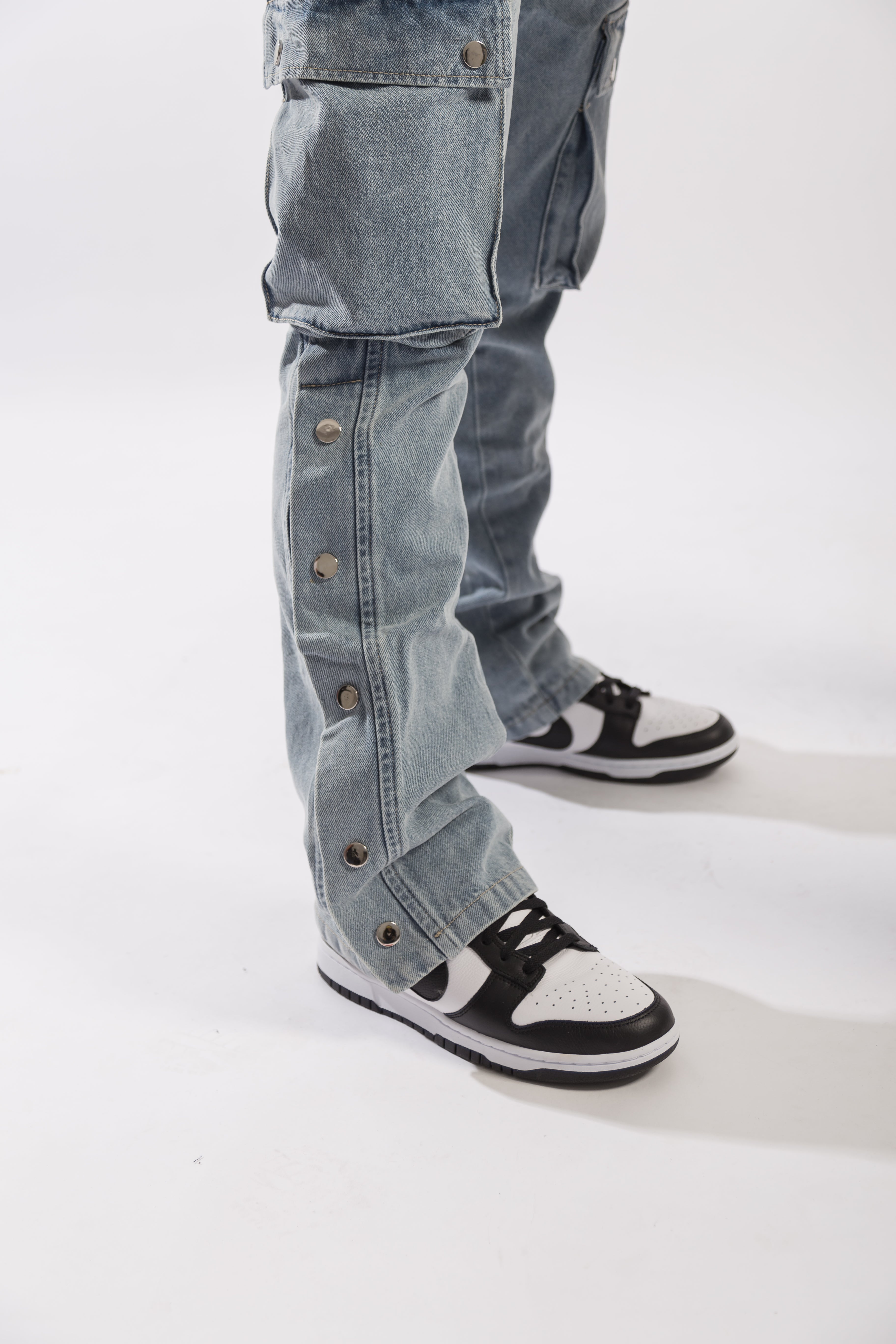 Buckle Flare Cargo Jeans (Blue)
