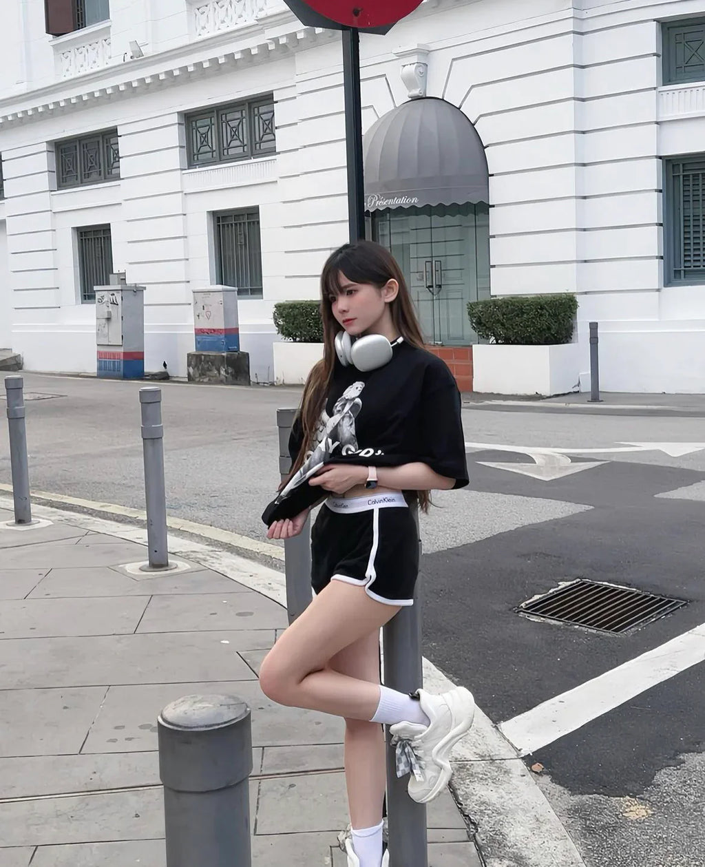 God Pray God Tee Black
