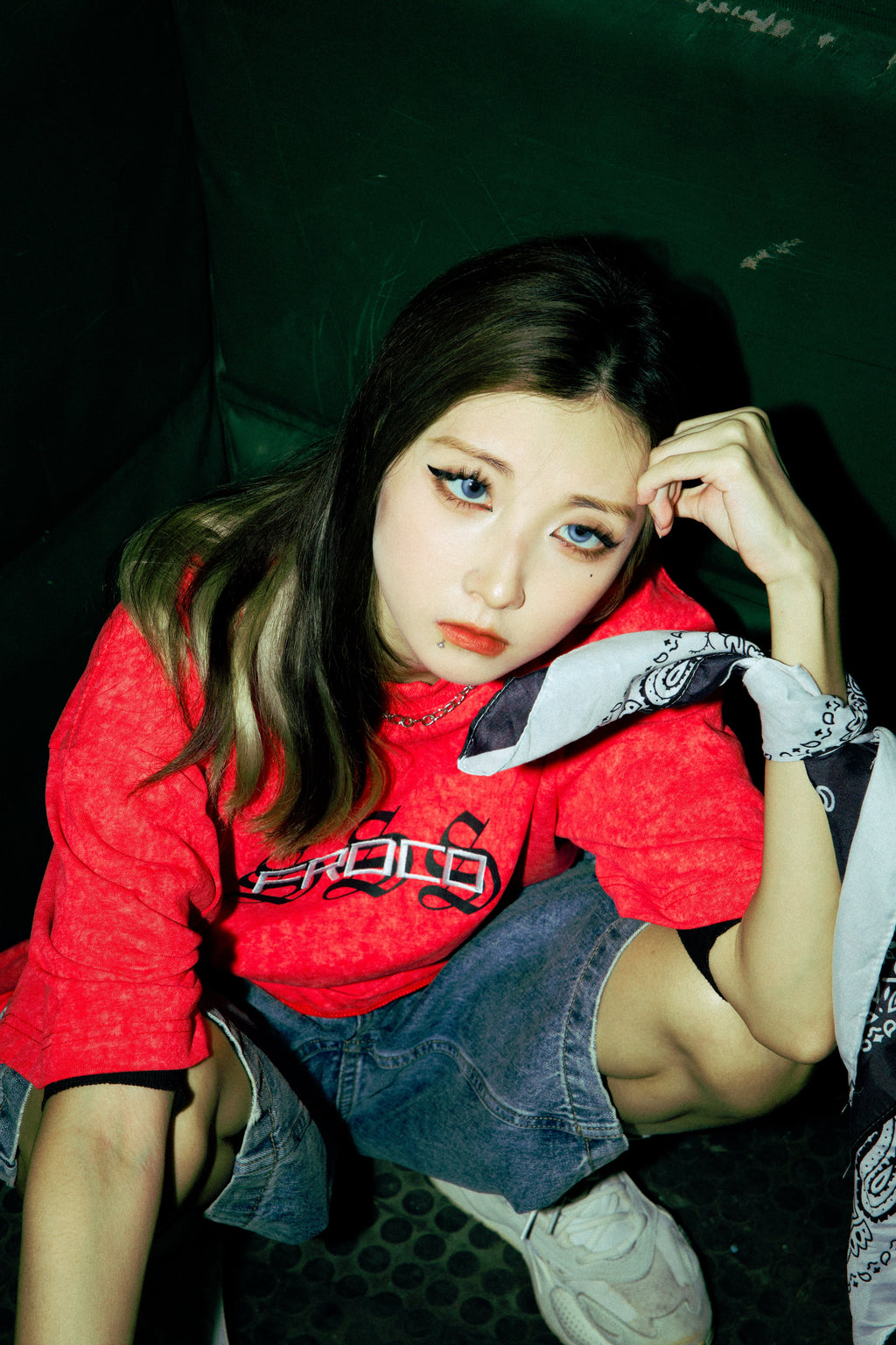 Triple S : Embroidery Snake Tee Red
