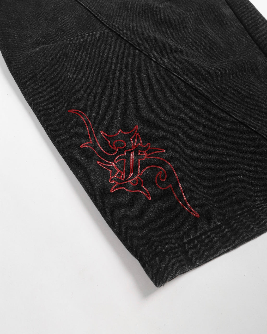 Aura Curved Jeans Black