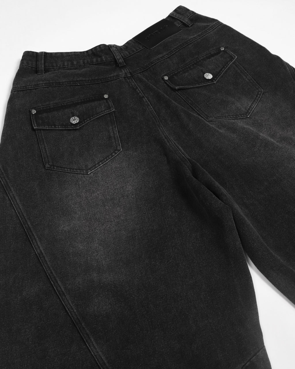 Aura Curved Jeans Black