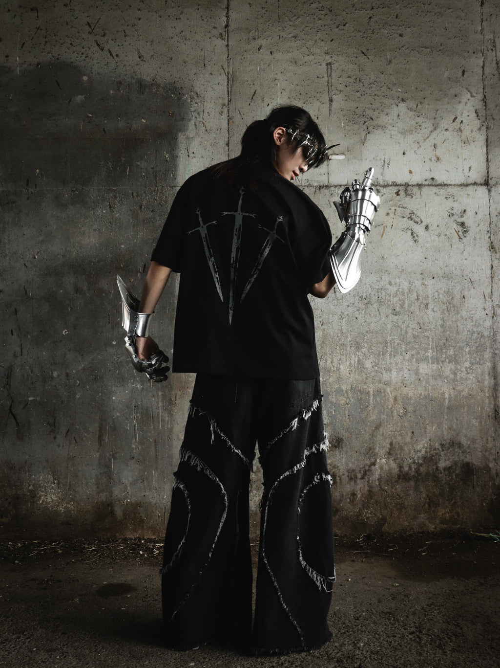 Guardian Sword Tee Black