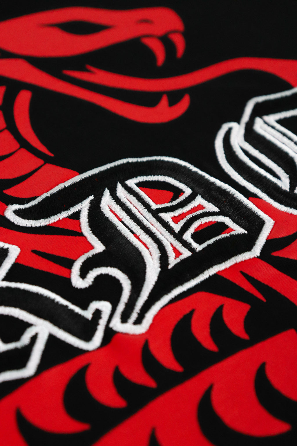 Snake EMP Essential Tee Black