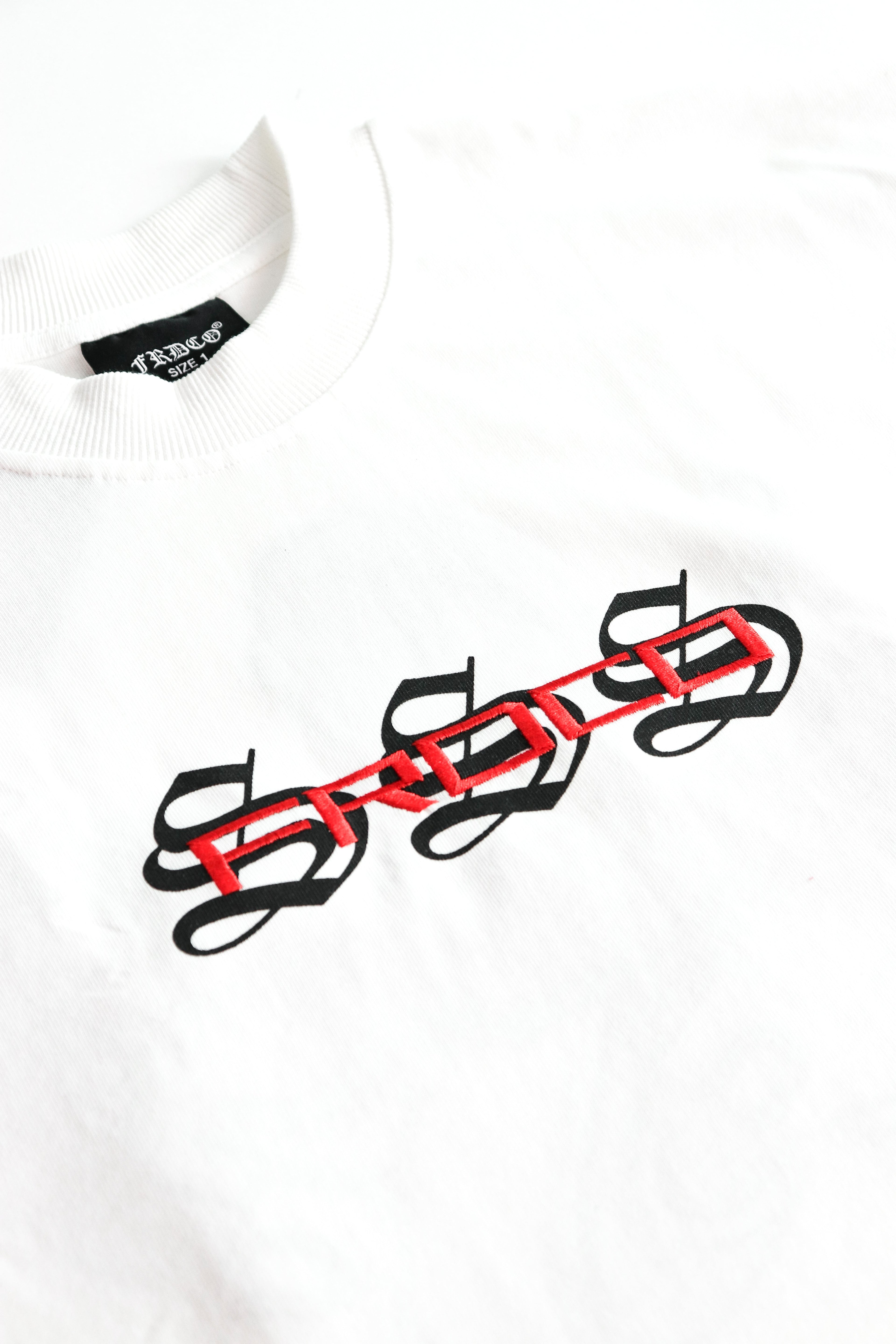Triple S : Embroidery Snake Tee White