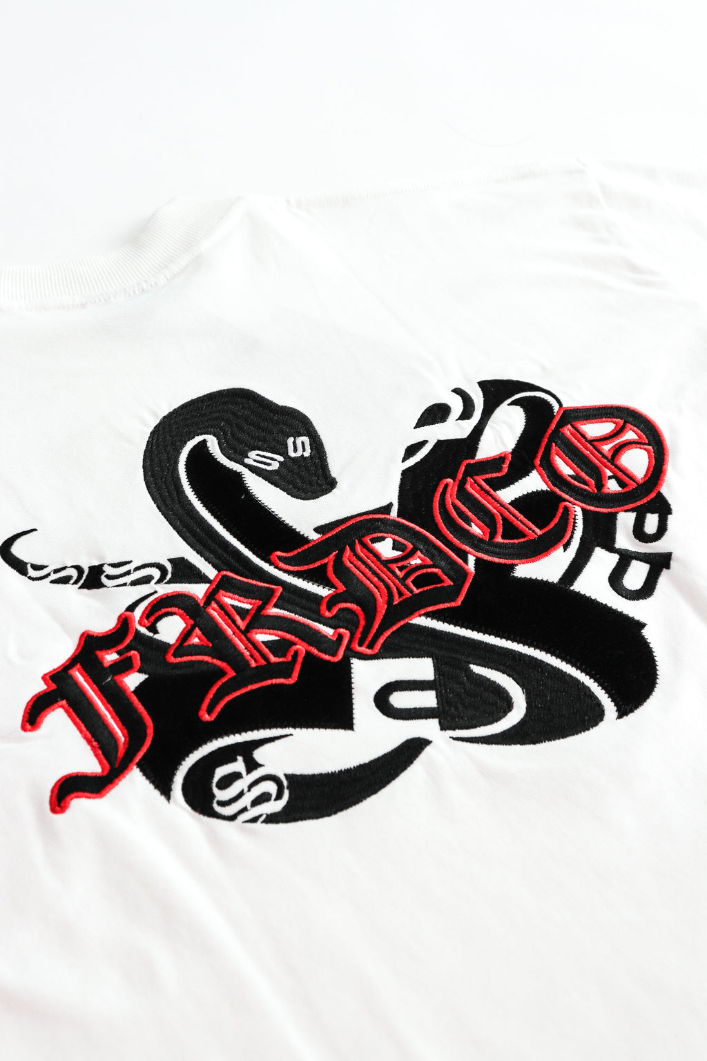 Triple S : Embroidery Snake Tee White