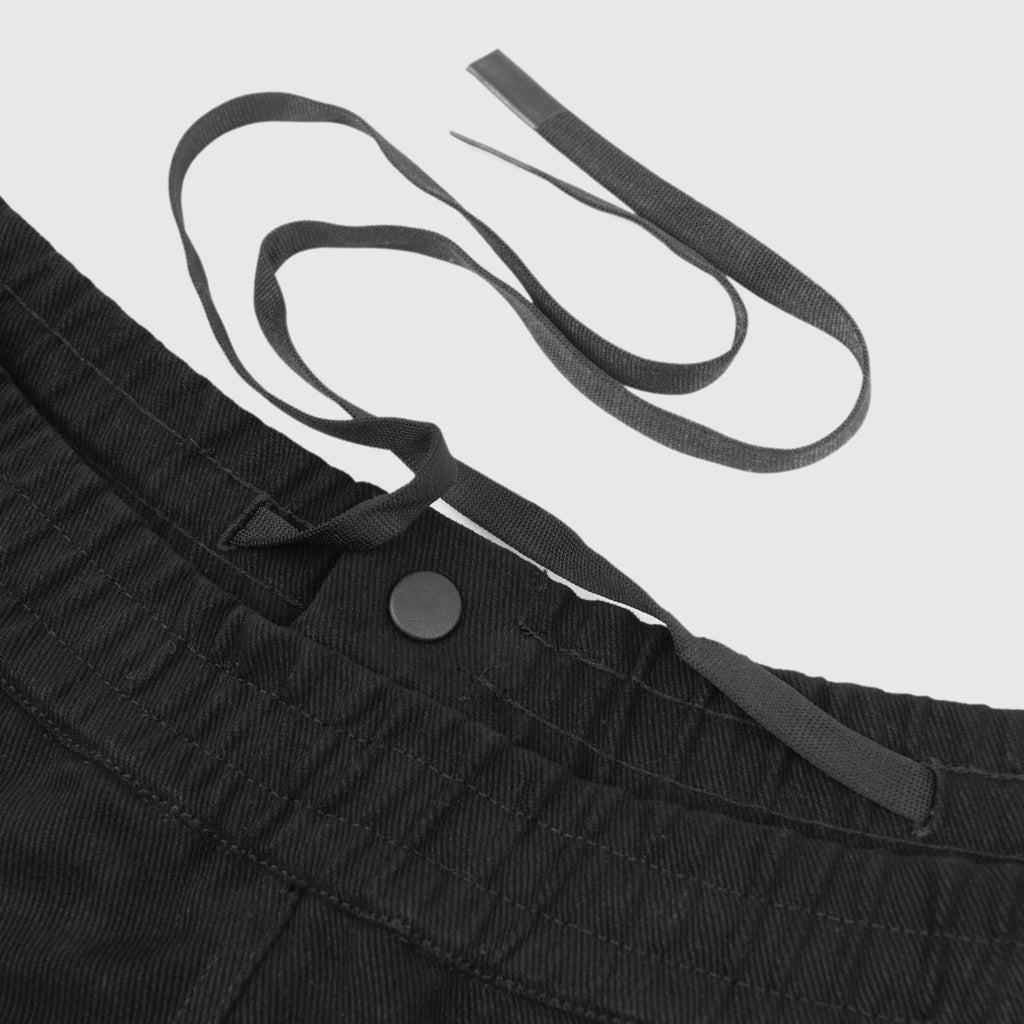 Double Pleats Shorts Black