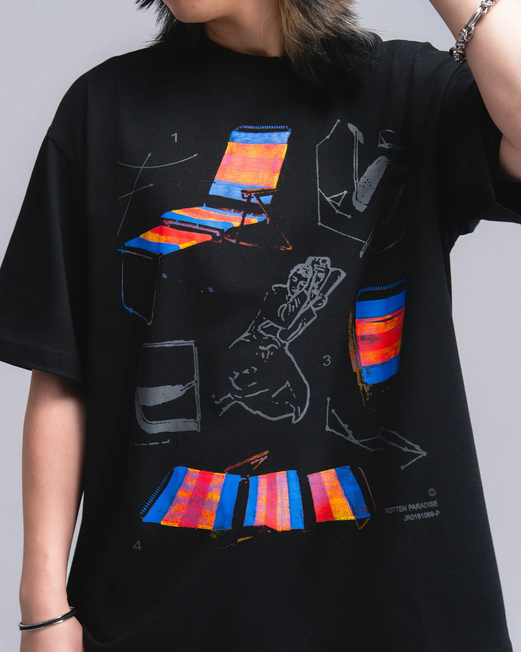 Lazy Chair Tee Black