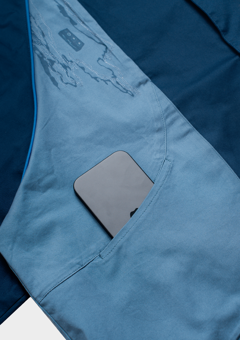 Speaker L/S Shirt Blue