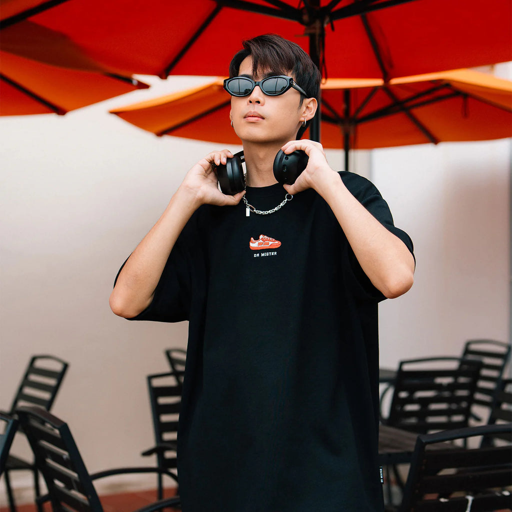 Sneakerella Broad Tee