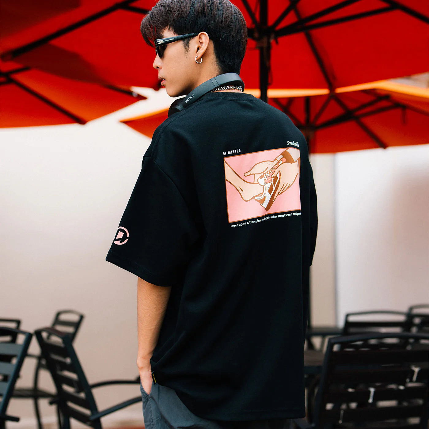 Sneakerella Broad Tee