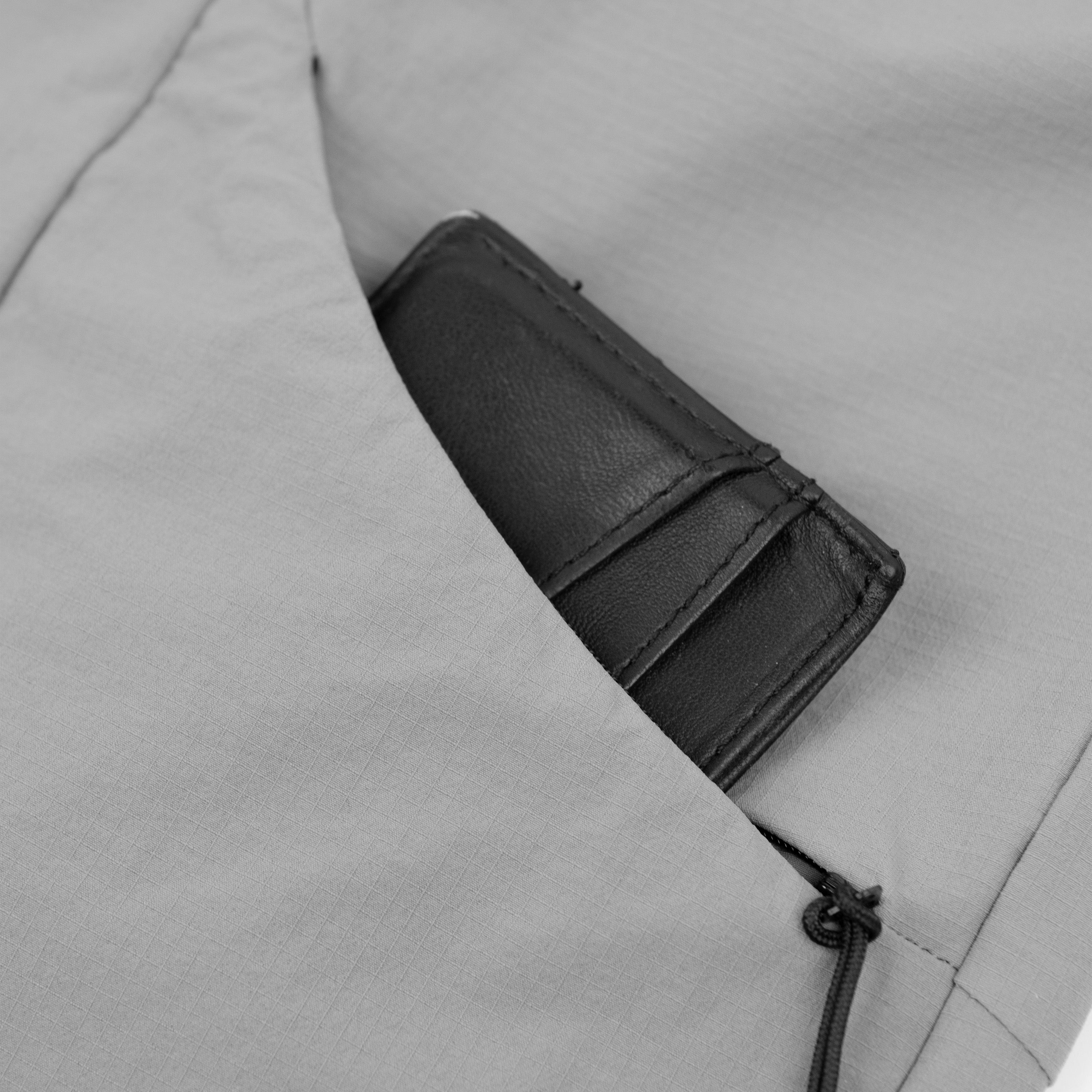 U8 Boxy Shirt Black Grey