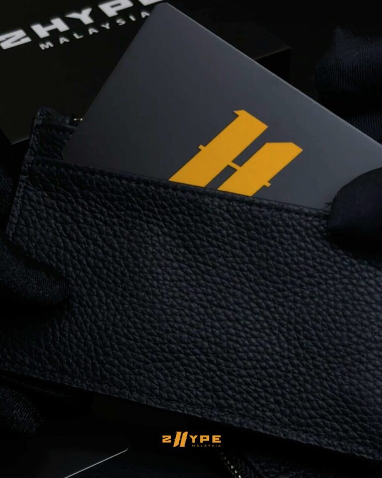 Matte Black Leather Cardholder