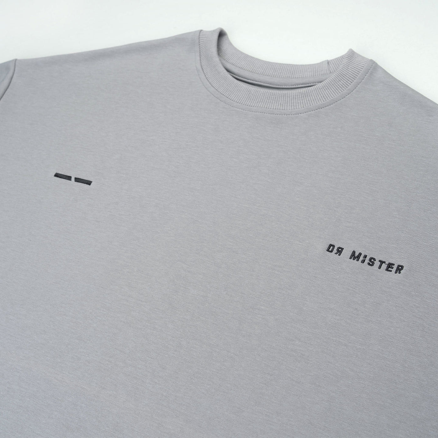 Vertical Signature Broad Tee