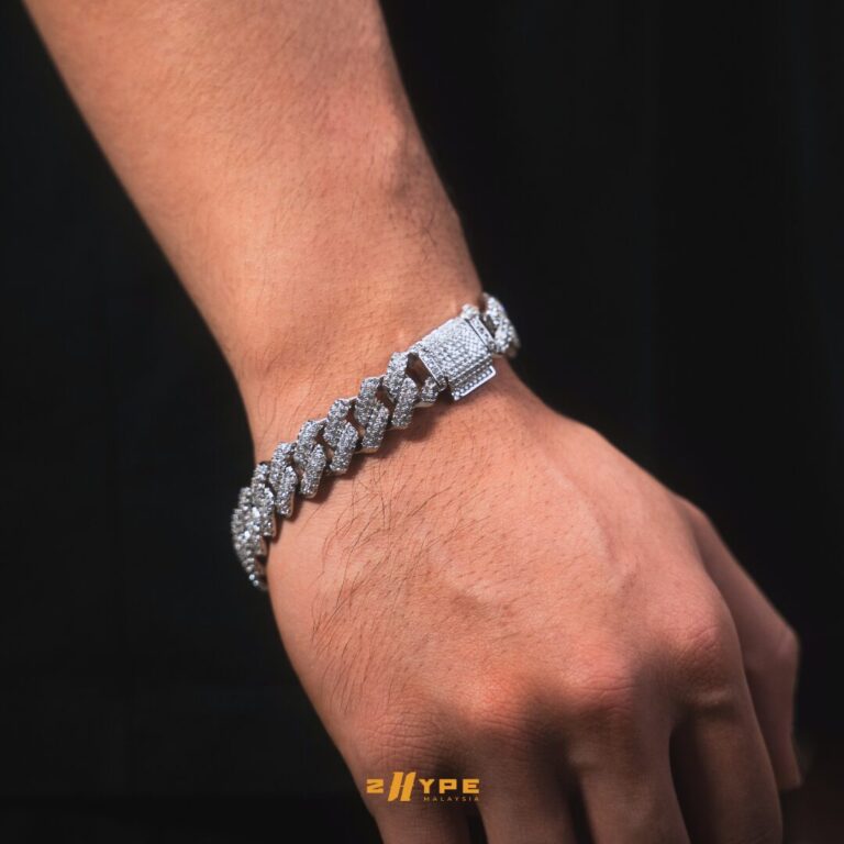 Iced-Out Prong Cuban Link Bracelet 13mm