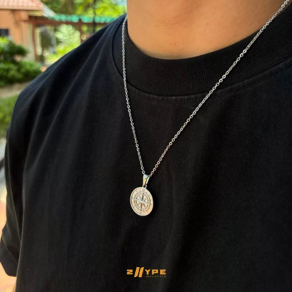 Compass Pendant (Silver)